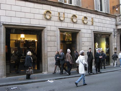 gucci negozi roma|gucci website.